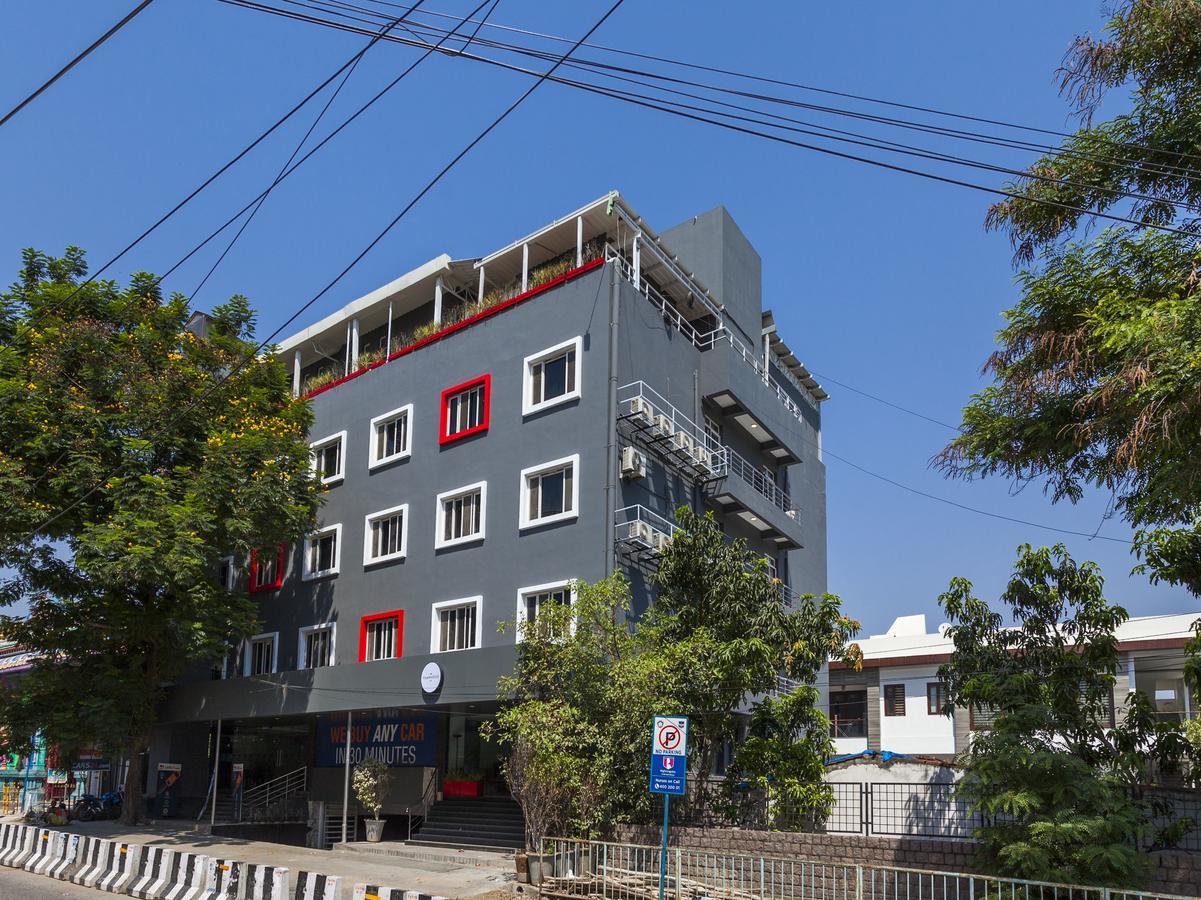 Oyo Townhouse 5 Jubilee Hills Hotell Hyderabad Eksteriør bilde