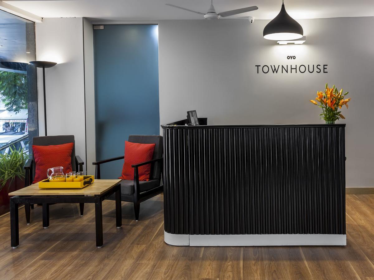 Oyo Townhouse 5 Jubilee Hills Hotell Hyderabad Eksteriør bilde
